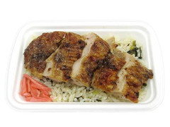 セブン-イレブン 高菜めしと鶏の炙り焼きご飯 商品写真