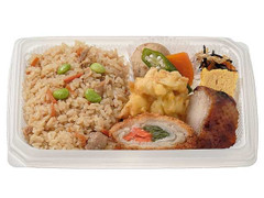 セブン-イレブン 鶏めし御飯と夏野菜おかずのお弁当 商品写真