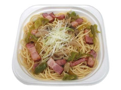 セブン-イレブン かぐら南蛮とベーコンの旨辛和風パスタ