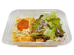 セブン-イレブン 明太クリームと蒸し鶏のパスタサラダ 商品写真