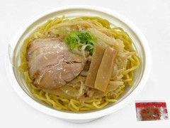 セブン-イレブン まろやかにんにく仕立ての白味噌ラーメン