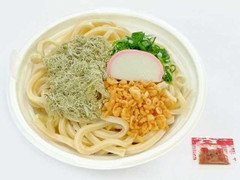 セブン-イレブン とろろ昆布と揚げ玉のうどん 金澤大野醤油使用