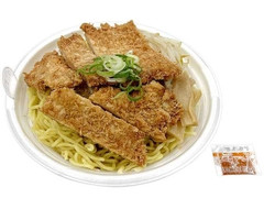 セブン-イレブン 高知の味 味噌カツラーメン