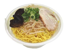 セブン-イレブン いそのかづお監修札幌ブラック醤油ラーメン