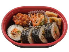 セブン-イレブン キンパと3種おかずの韓国弁当