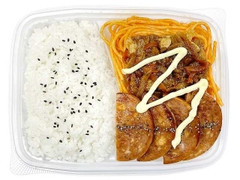 セブン-イレブン 炙り焼きポークソーセージと豚焼肉弁当