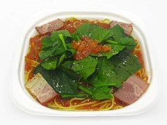セブン-イレブン 広島県産ほうれん草のトマトソースパスタ