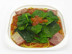 セブン-イレブン 広島県産ほうれん草のトマトソースパスタ
