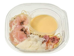 セブン-イレブン 冷製パスタ カルボナーラ 生ハムとベーコン