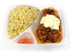 セブン-イレブン ずっしり！炒飯＆チキン南蛮