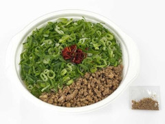 セブン-イレブン 広島の味 旨辛汁なし担担麺