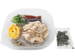セブン-イレブン 久保ちゃんの冷し鶏ぶっかけそば