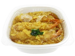 お出汁がしみ込む海老天とじ丼