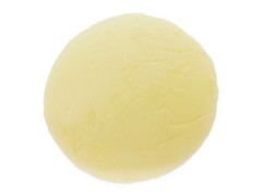 セブン-イレブン みどり牛乳使用冷やして食べるクリームパン