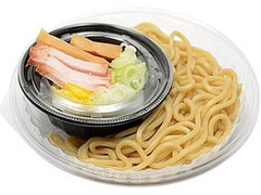 セブン-イレブン 富田治氏監修 濃厚魚介冷しつけ麺 商品写真