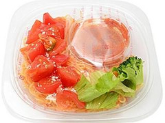 セブン-イレブン トマト1個分を使った冷製生パスタ 商品写真