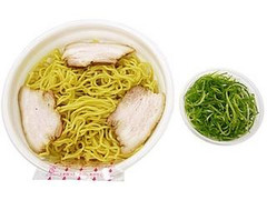 セブン-イレブン ねぎ盛り！濃厚背脂醤油ラーメン 商品写真