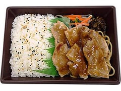 セブン-イレブン 東北産豚の厚切り生姜焼き弁当 商品写真