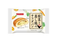 イトーパン 根菜と蒸し鶏のサラダパン 商品写真