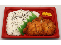 ローソンストア100 チキンカツ弁当 すっぱムーチョ完熟梅味 商品写真