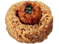 ローソンストア100 たこ焼そば飯おにぎり 商品写真