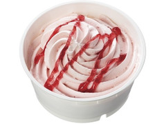 ローソンストア100 苺クリームで食べるスイートポテトケーキ 商品写真