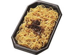 ローソンストア100 シビれる辛さの高菜焼そば 商品写真