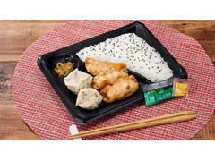 ローソンストア100 大阪王将中華弁当 商品写真