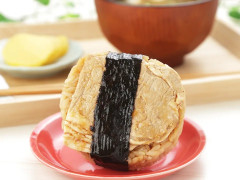 ローソンストア100 豚ロース生姜焼きおにぎり 商品写真