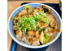 吉野家 焦がしねぎ焼き鳥丼