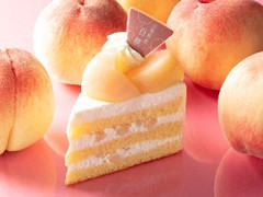 山梨県産白桃のプレミアム純生クリームショートケーキ