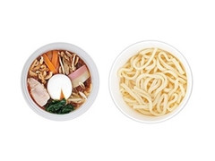 八丁味噌と8種具材の味噌煮込みうどん