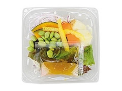 ナチュラルローソン 根菜と枝豆の9品目サラダ 商品写真