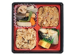 2種のおこわ弁当 阿波尾鶏＆きのこ