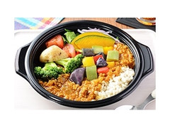 ナチュラルローソン 1日1／3の野菜が摂れるベジタブルカレーサラダ