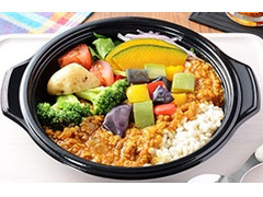 ナチュラルローソン 1日1／3の野菜が摂れるベジタブルカレーサラダ