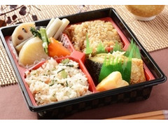 ナチュラルローソン 2種のおこわ弁当 阿波尾鶏＆鮭と野沢菜 商品写真