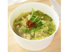 ナチュラルローソン オリーブオイルで仕立てた豆腐と野菜の白湯スープ 商品写真