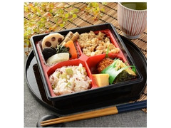 ナチュラルローソン 2種のおこわ弁当 阿波尾鶏＆枝豆梅 商品写真