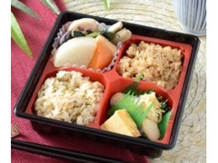 2種のおこわ弁当 阿波尾鶏＆あさり