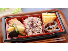 ナチュラルローソン 5種のおかずの菜菜弁当