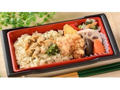 ナチュラルローソン あさりと生姜のおこわ弁当 商品写真