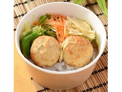 ナチュラルローソン 鶏団子と湯葉の和風スープ 商品写真