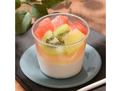 ナチュラルローソン 夏の彩りフルーツ杏仁豆腐 商品写真