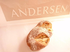 アンデルセン 安納芋のロールパン 商品写真