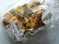 小麦の郷 秋の味覚の紙焼きブレッド 商品写真