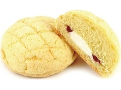 ニューデイズ Panest サンドメロンパン いちご＆ホイップ 商品写真