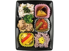 ニューデイズ 雑穀ご飯といろいろおかずの弁当 チキンとハンバーグ 商品写真