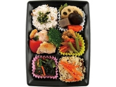 2種ご飯といろいろおかずの弁当 塩糀チキンと鯵竜田