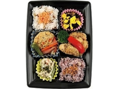 ニューデイズ 20品目が摂れるねぎ塩チキンと豆腐ハンバーグ弁当 商品写真